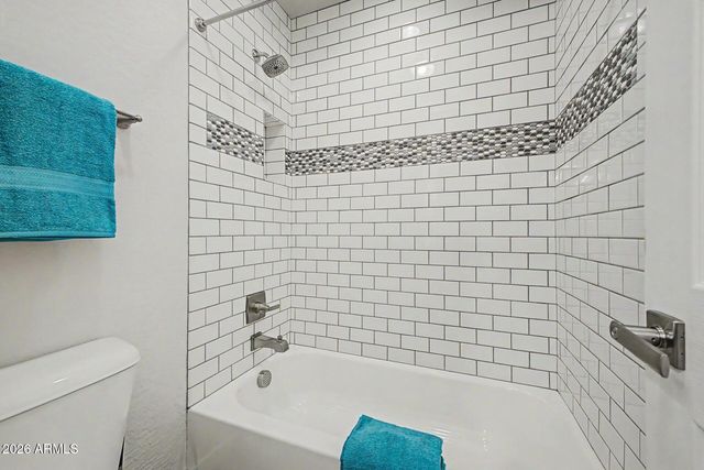 2369 W GLORIA Lane, Phoenix, AZ 85085