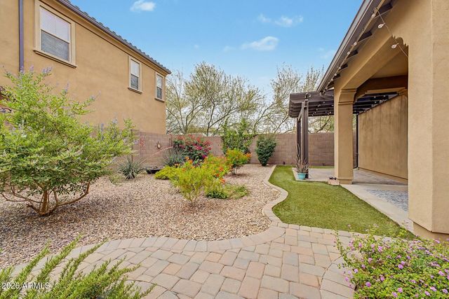 2369 W GLORIA Lane, Phoenix, AZ 85085