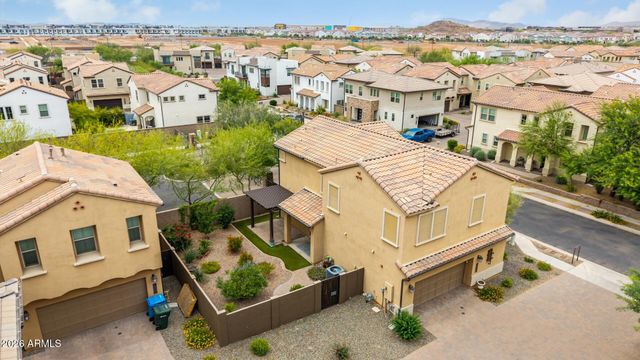 2369 W GLORIA Lane, Phoenix, AZ 85085