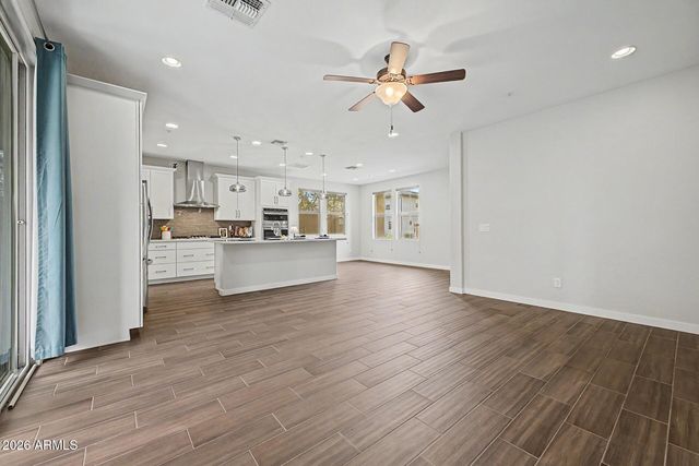 2369 W GLORIA Lane, Phoenix, AZ 85085