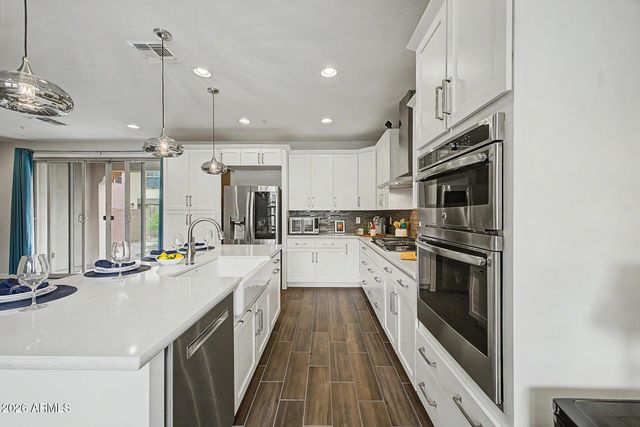 2369 W GLORIA Lane, Phoenix, AZ 85085