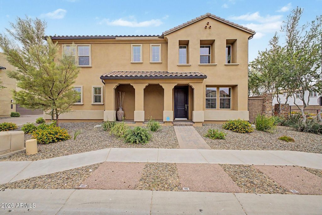 2369 W GLORIA Lane, Phoenix, AZ 85085