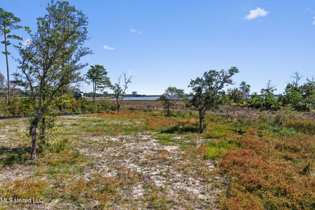 Destiny Plantation Boulevard, Gulfport, MS 39507