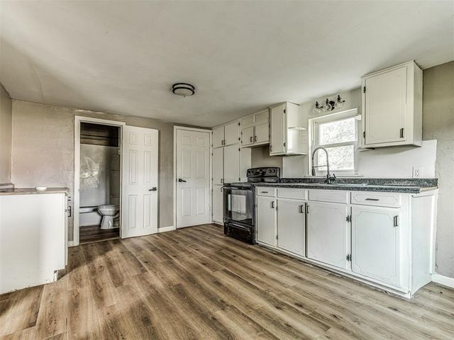827 W Bdwy Avenue, Mcloud, OK 74851