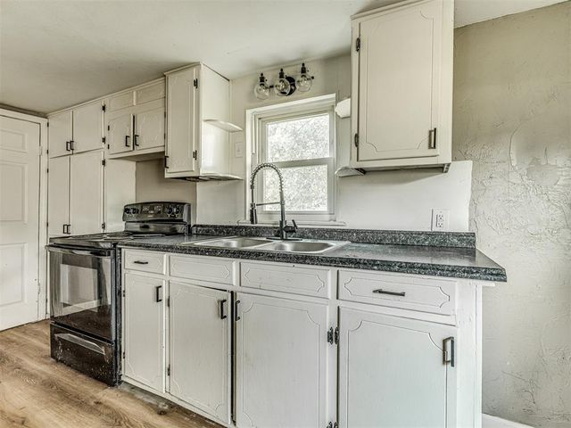 827 W Bdwy Avenue, Mcloud, OK 74851