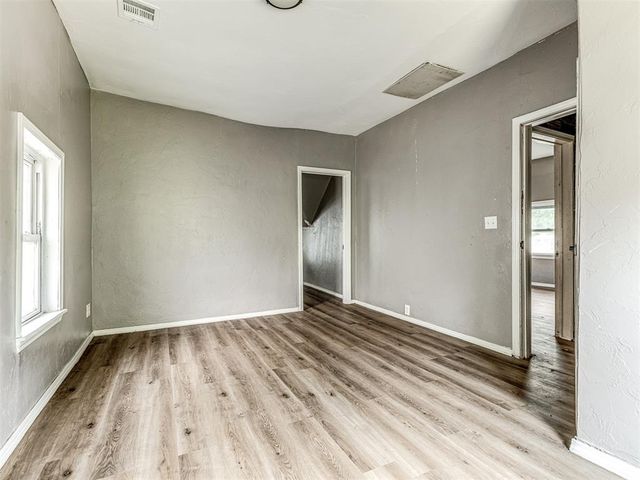 827 W Bdwy Avenue, Mcloud, OK 74851