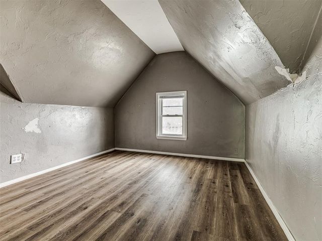 827 W Bdwy Avenue, Mcloud, OK 74851