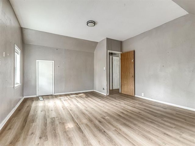 827 W Bdwy Avenue, Mcloud, OK 74851
