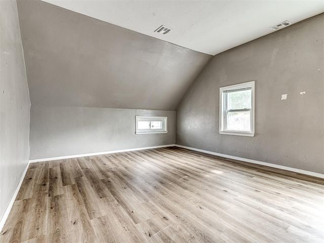 827 W Bdwy Avenue, Mcloud, OK 74851