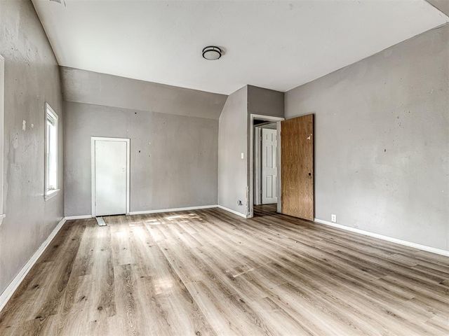827 W Bdwy Avenue, Mcloud, OK 74851