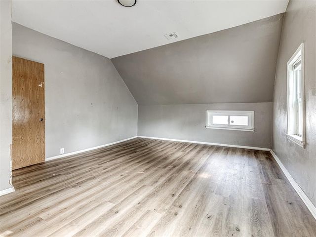 827 W Bdwy Avenue, Mcloud, OK 74851