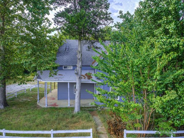 827 W Bdwy Avenue, Mcloud, OK 74851