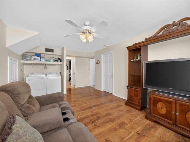 311 College Ave, Florence, TX 76527