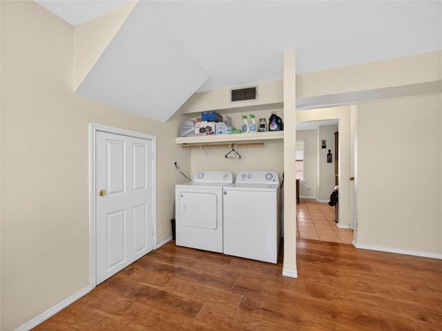 311 College Ave, Florence, TX 76527