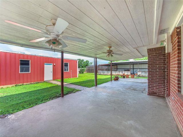 311 College Ave, Florence, TX 76527