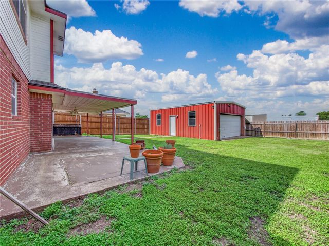 311 College Ave, Florence, TX 76527