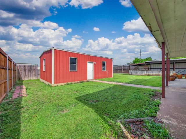 311 College Ave, Florence, TX 76527