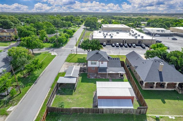 311 College Ave, Florence, TX 76527