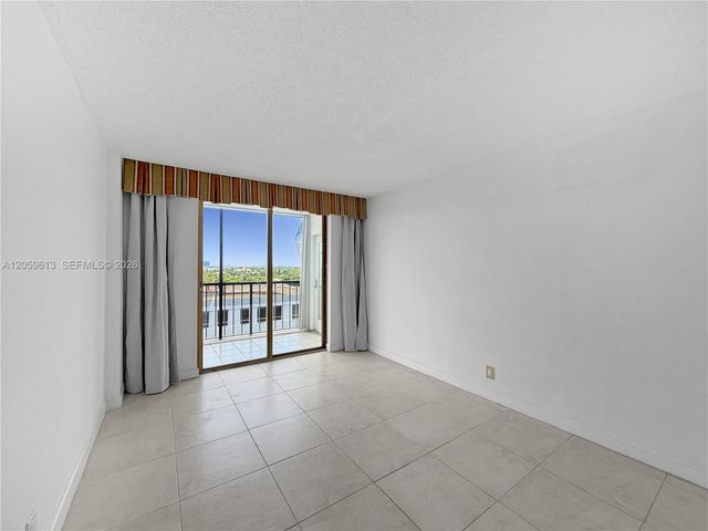 1160 N Federal Hwy 1222, Fort Lauderdale, FL 33304