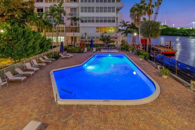 1160 N Federal Hwy 1222, Fort Lauderdale, FL 33304