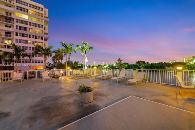 1160 N Federal Hwy 1222, Fort Lauderdale, FL 33304