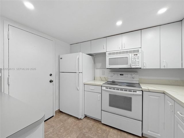 1160 N Federal Hwy 1222, Fort Lauderdale, FL 33304