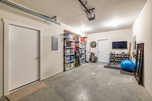 94 North Bridebrook Road 205, East Lyme, CT 06357