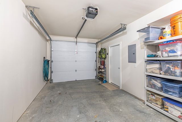 94 North Bridebrook Road 205, East Lyme, CT 06357