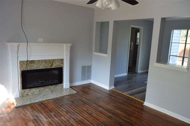 1110 Bell Drive, Greenville, TX 75401