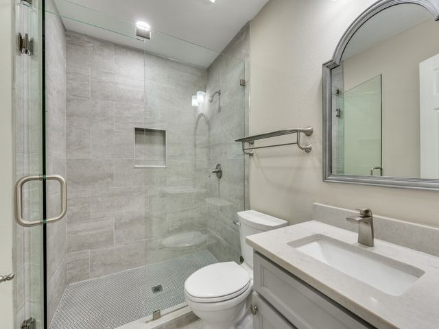 8728 Boundbrook Avenue, Dallas, TX 75243