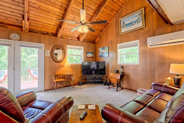 3259 Coffey Lane, Young Harris, GA 30585