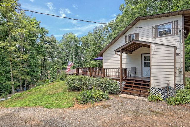 3259 Coffey Lane, Young Harris, GA 30585