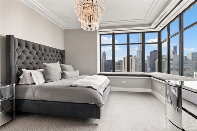 118 E Erie Street 35G, Chicago, IL 60611