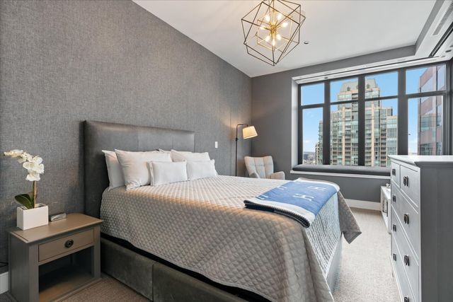 118 E Erie Street 35G, Chicago, IL 60611