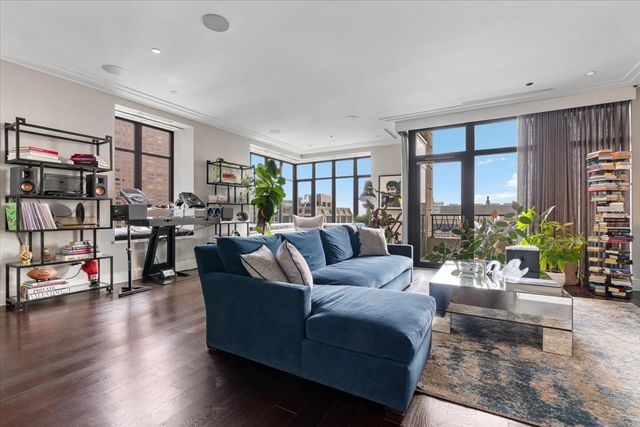 118 E Erie Street 35G, Chicago, IL 60611