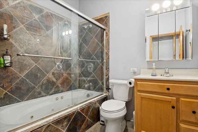 1344 W AUGUSTA Boulevard 1, Chicago, IL 60642