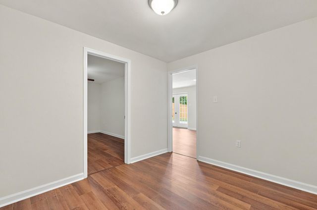 725 CHRISTIANSEN DR, Strasburg, VA 22657
