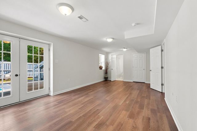 725 CHRISTIANSEN DR, Strasburg, VA 22657