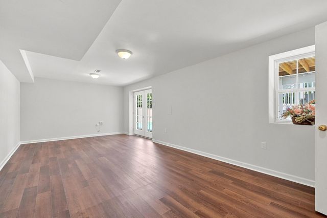 725 CHRISTIANSEN DR, Strasburg, VA 22657