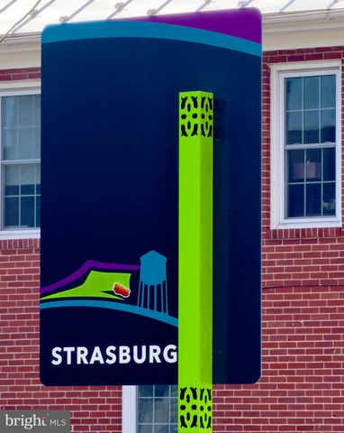 725 CHRISTIANSEN DR, Strasburg, VA 22657