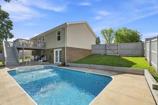 725 CHRISTIANSEN DR, Strasburg, VA 22657