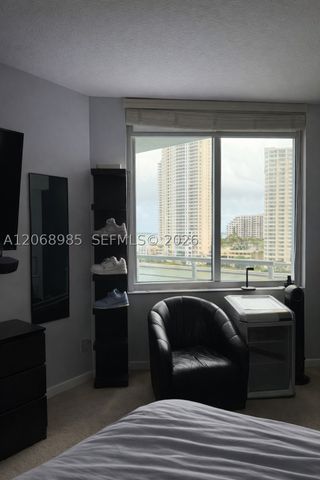 335 S Biscayne Blvd 1005, Miami, FL 33131