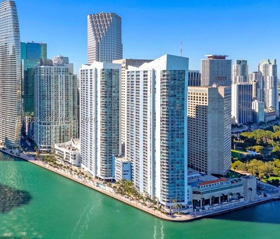 335 S Biscayne Blvd 1005, Miami, FL 33131