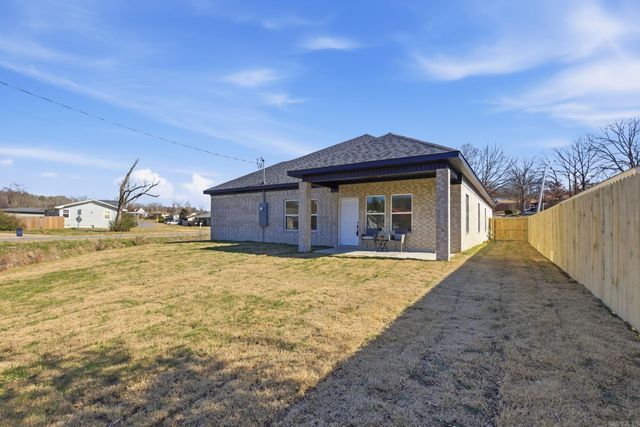 5801 Shamrock Drive, North Little Rock, AR 72118