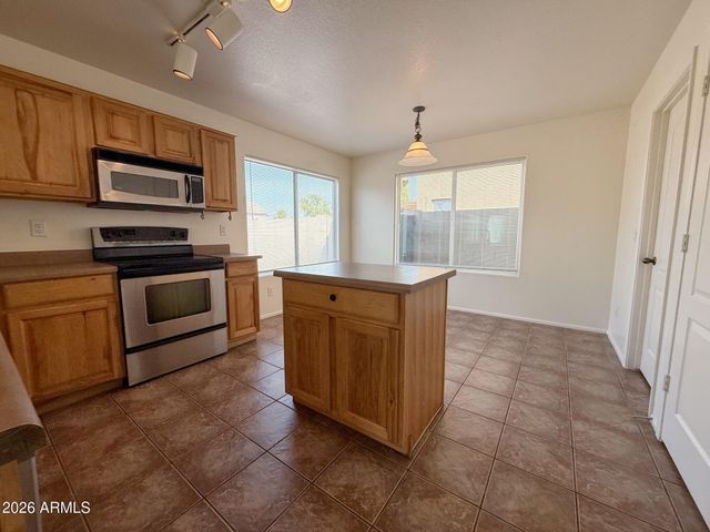 4802 W FAWN Drive, Laveen, AZ 85339
