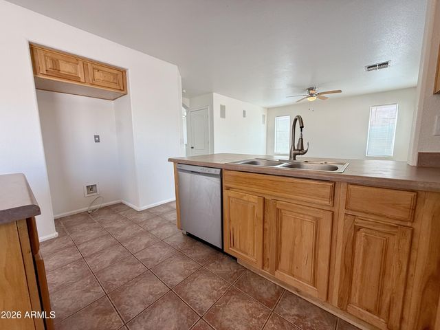 4802 W FAWN Drive, Laveen, AZ 85339