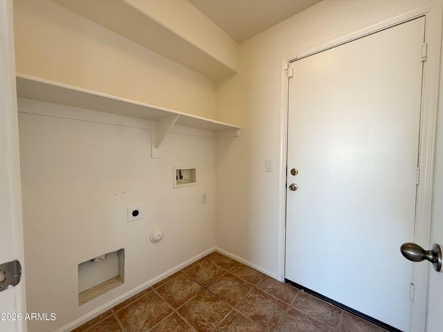 4802 W FAWN Drive, Laveen, AZ 85339