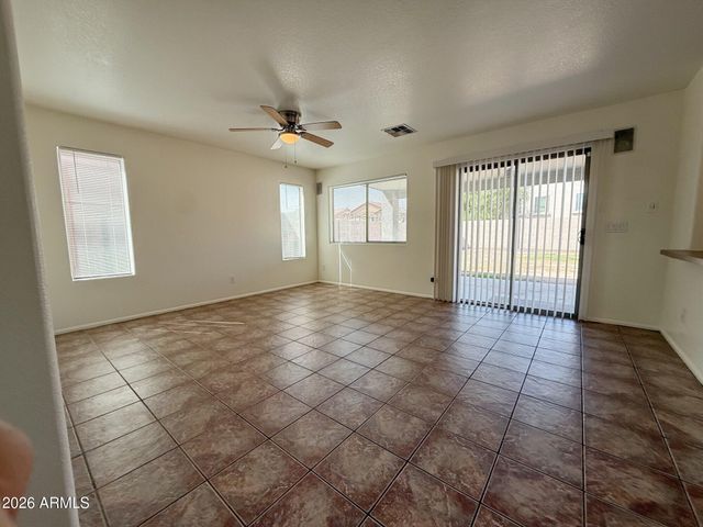 4802 W FAWN Drive, Laveen, AZ 85339