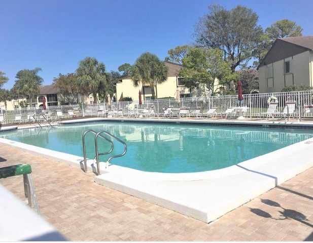 5930 Whispering Pine C1, Palm Beach, FL 33463