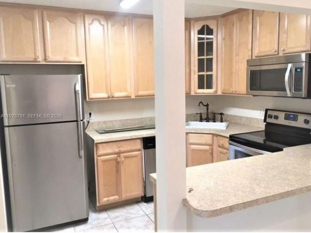 5930 Whispering Pine C1, Palm Beach, FL 33463